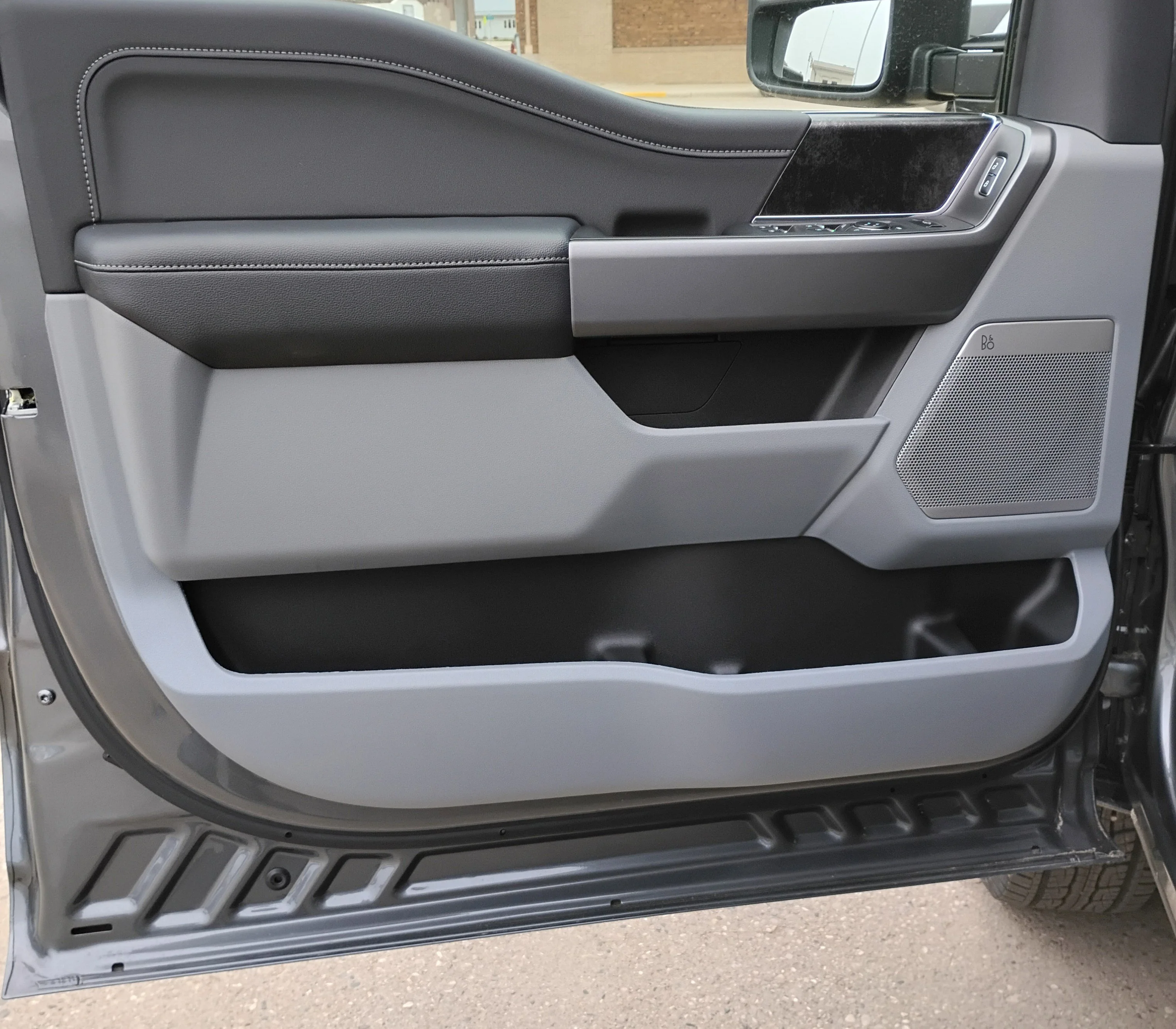 New 2026 Carbonized Gray Metallic Ford F-350® XLT image 10