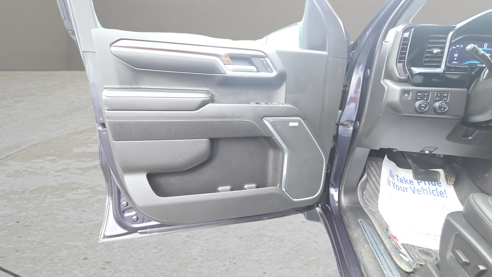 Used 2022 Gray Chevrolet LT Trail Boss image 31