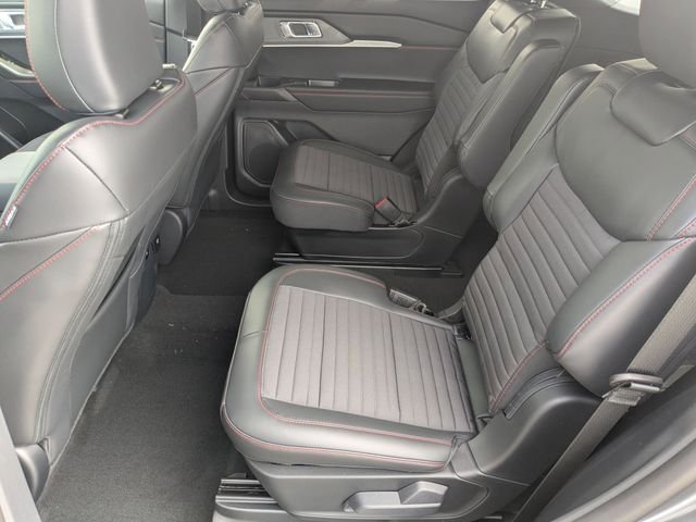 New 2026 Carbonized Gray Metallic Ford ST-Line image 20
