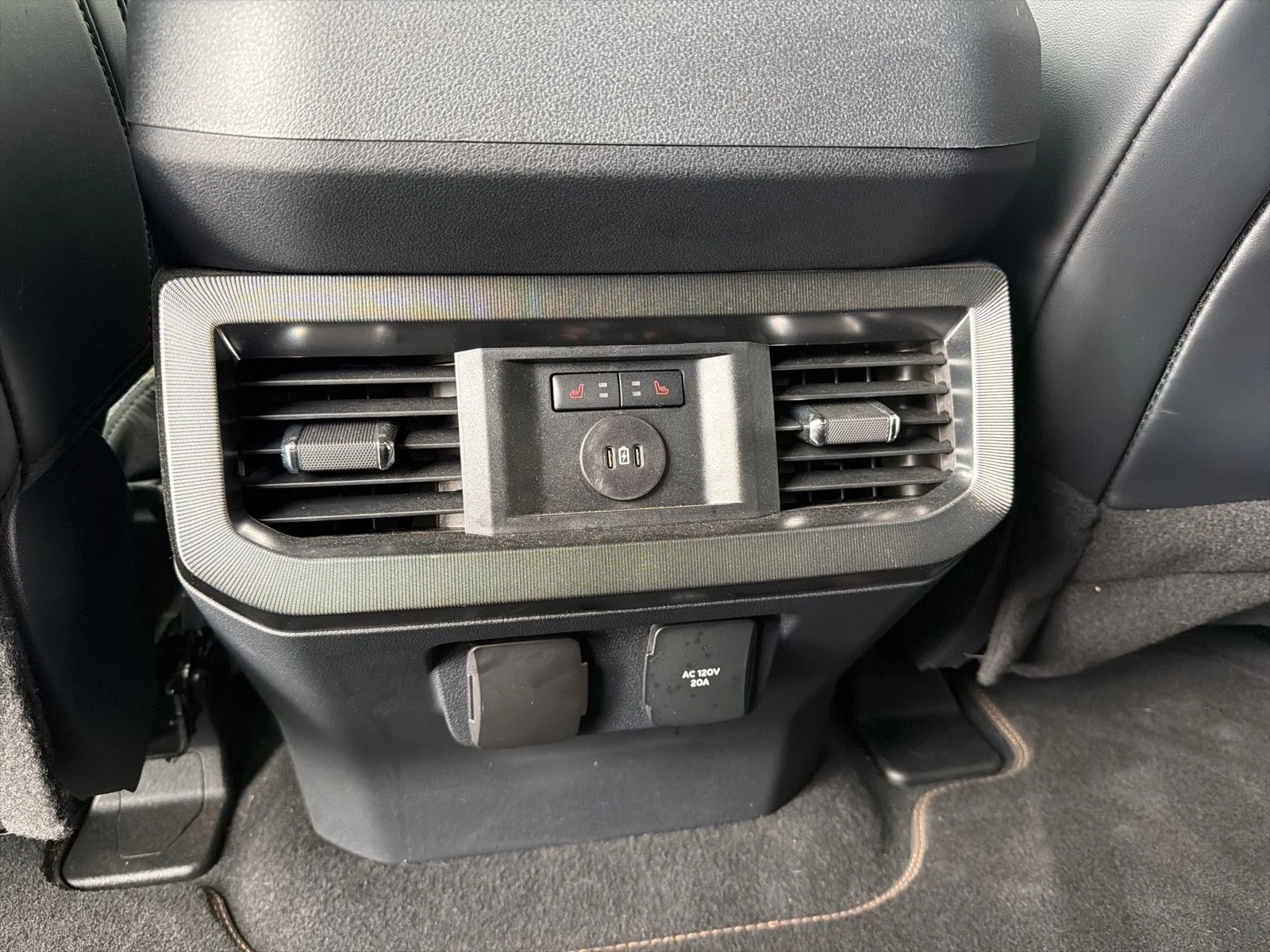 2024 Ford F-250 Super Duty Platinum - Photo 28