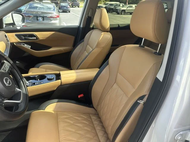 Certified Used 2023 White Nissan Platinum image 15