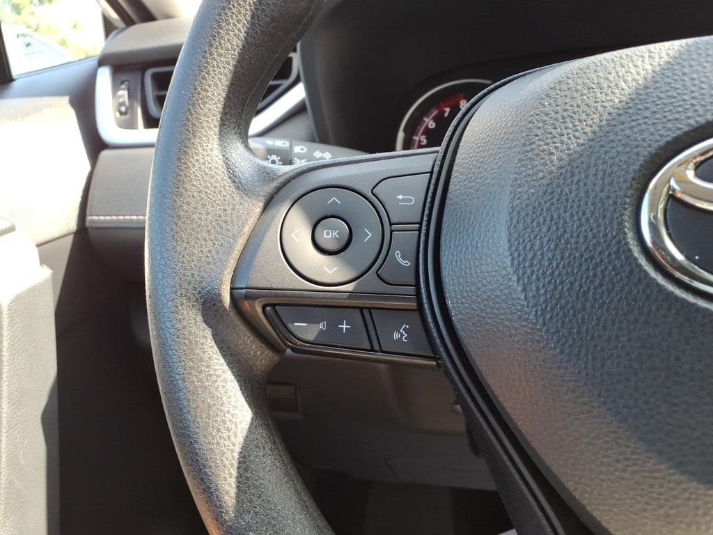 2023 Toyota RAV4 XLE - Photo 22