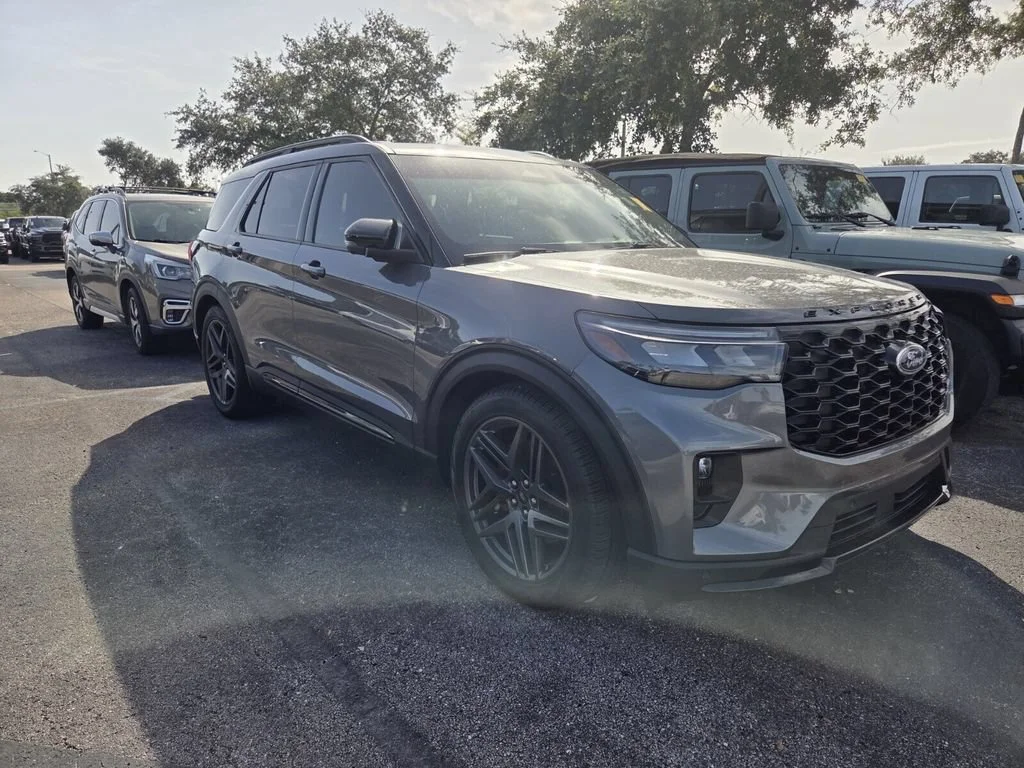 Used 2025 Gray Metallic Ford ST image 2