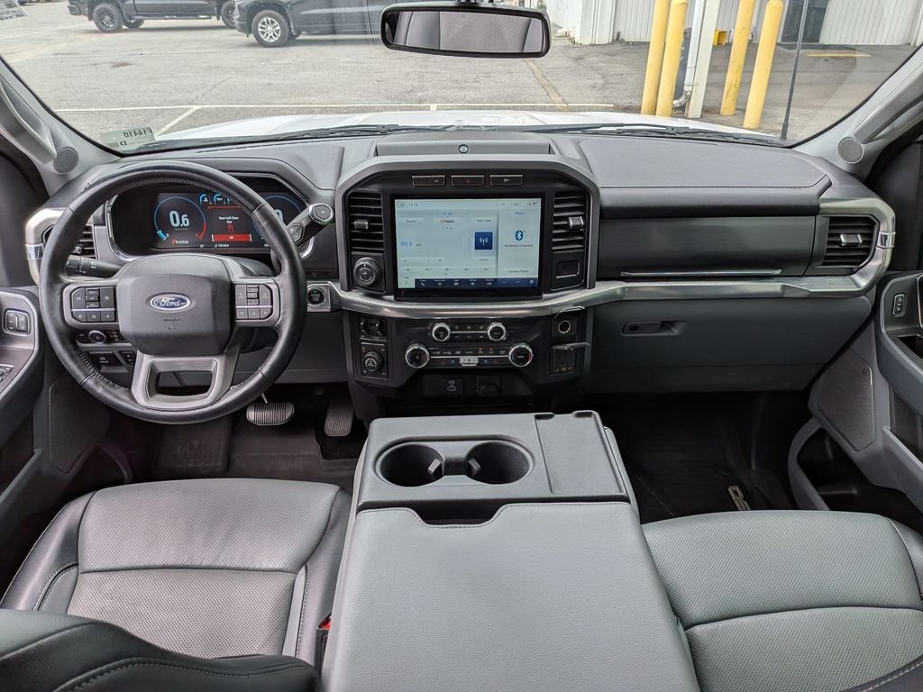 Used 2022 White Ford Lariat image 20