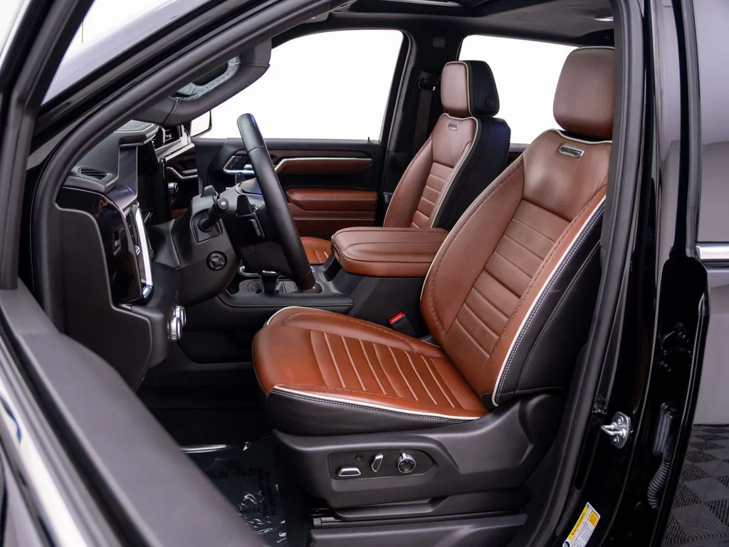 Used 2025 Black GMC Denali Ultimate image 18