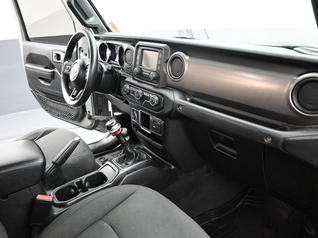2021 Jeep Gladiator Sport - Photo 22