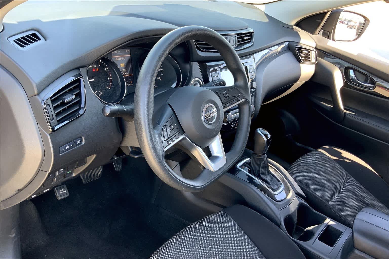 Used 2020 Magnetic Black Pearl Nissan SV image 17