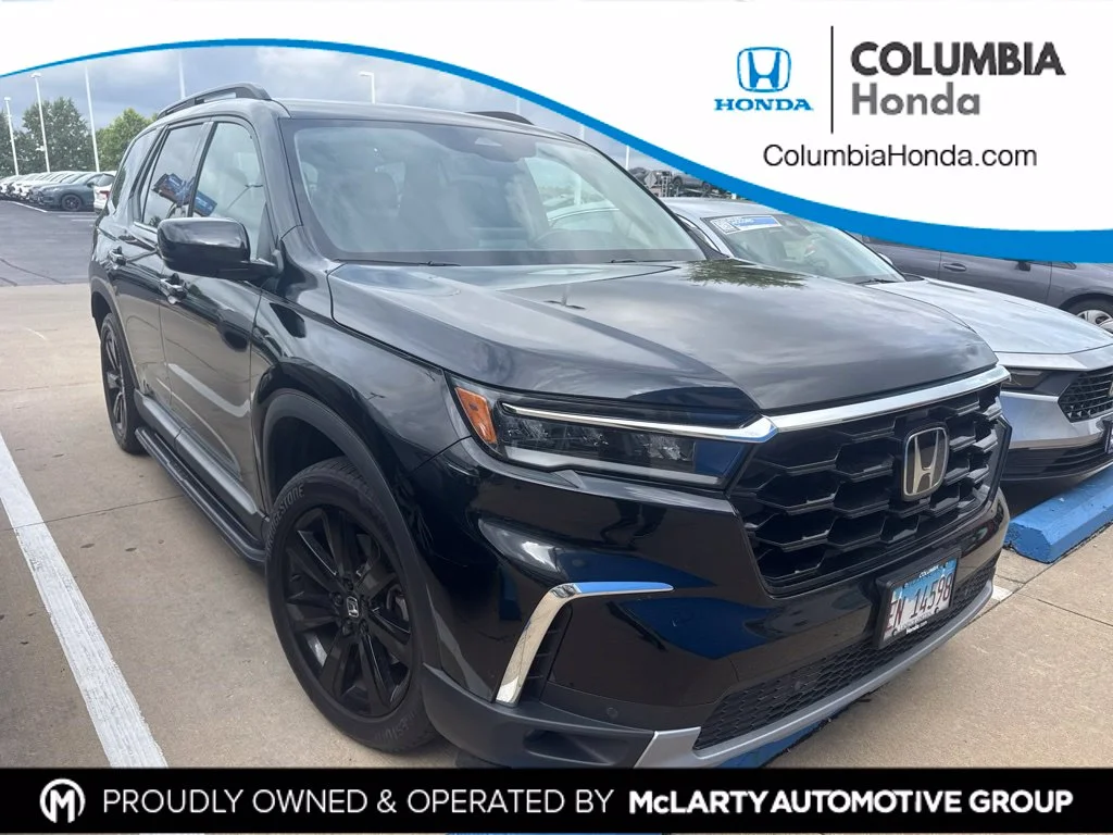 Used 2024  Honda Touring image 1
