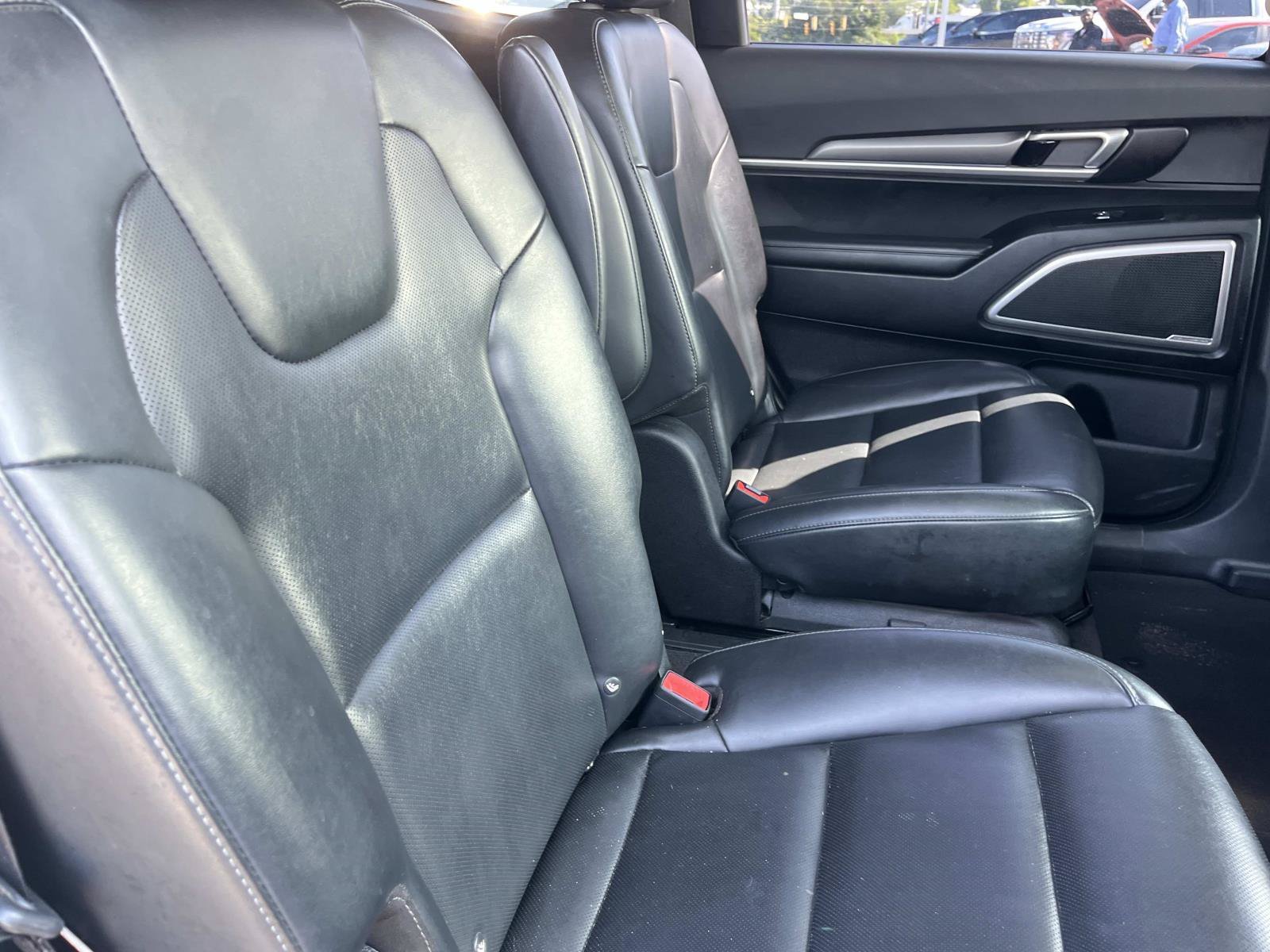 Used 2021 Glacial White Pearl Kia S image 24