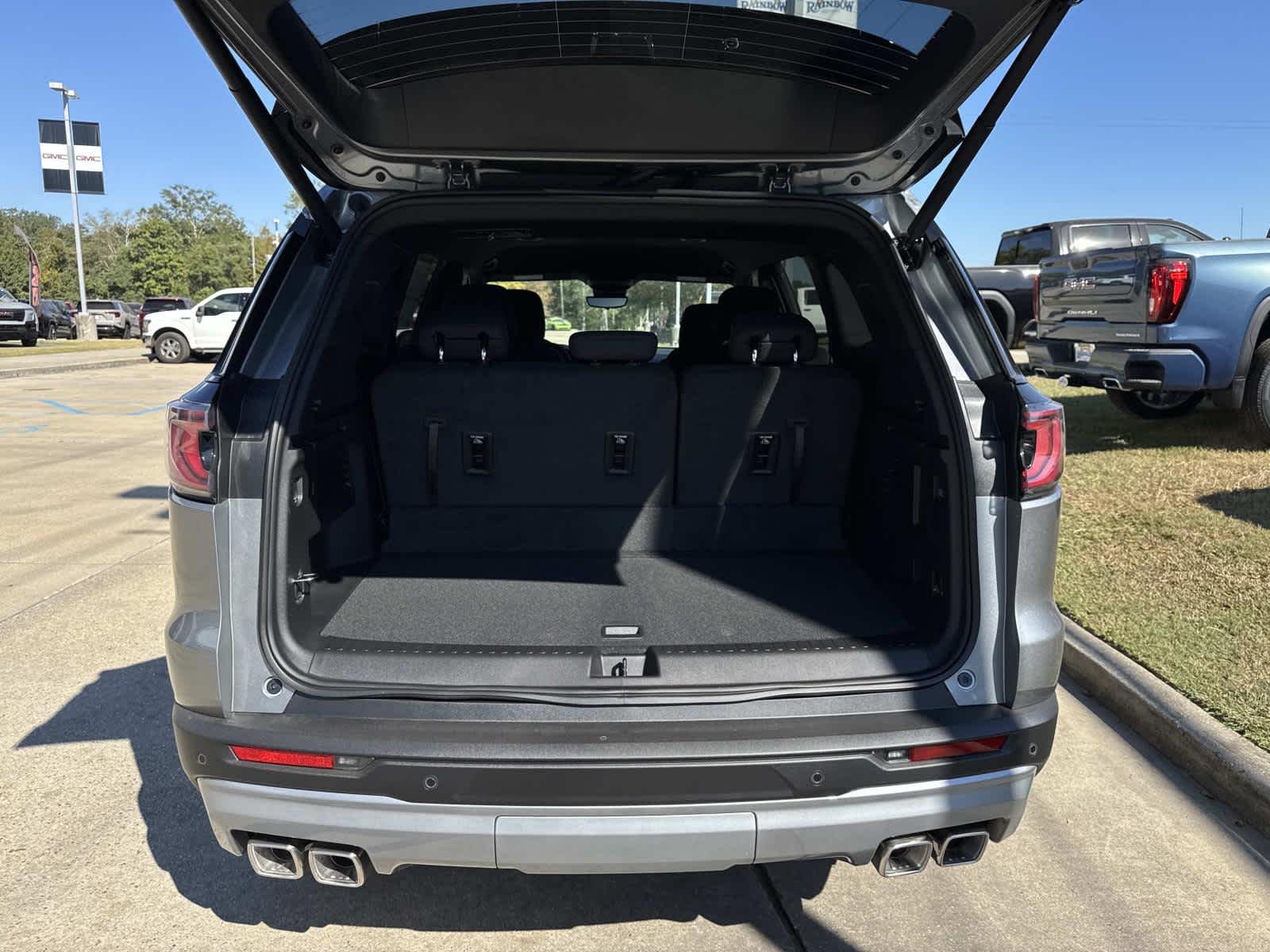 New 2026 Sterling Metallic GMC Elevation image 7