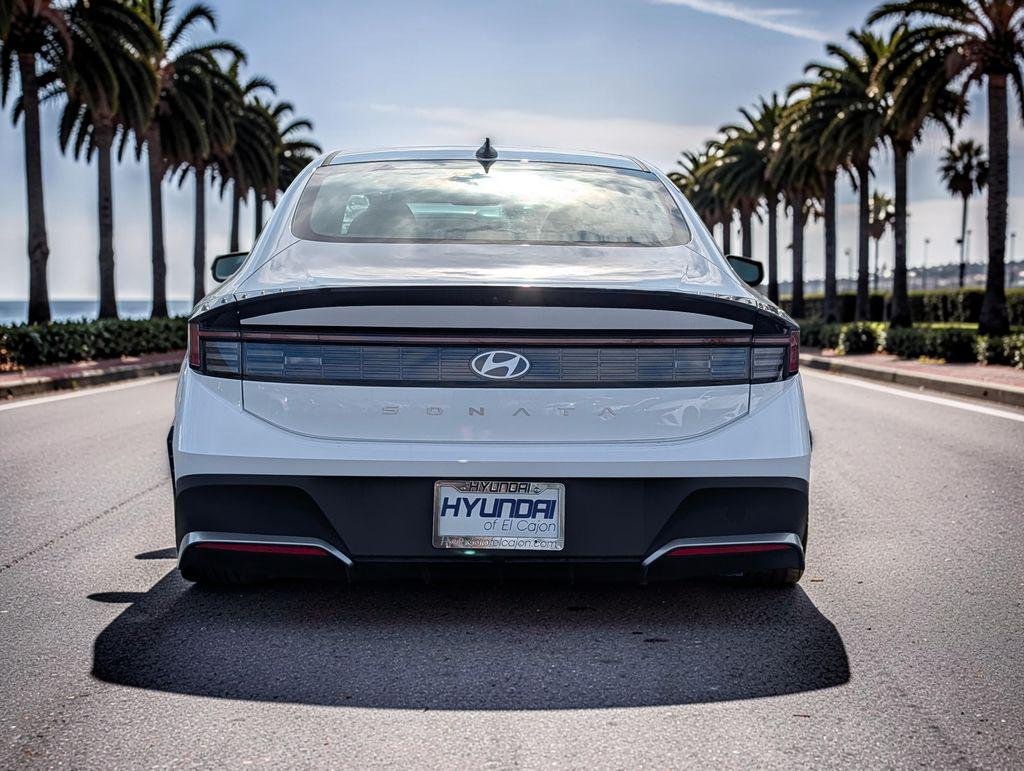 2026 Hyundai Sonata SE - Photo 6