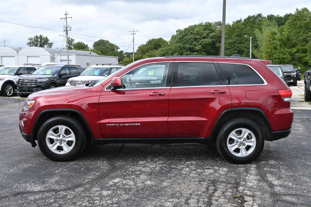 Used 2015 Deep Cherry Red Crystal Pearlcoat Jeep Laredo image 4