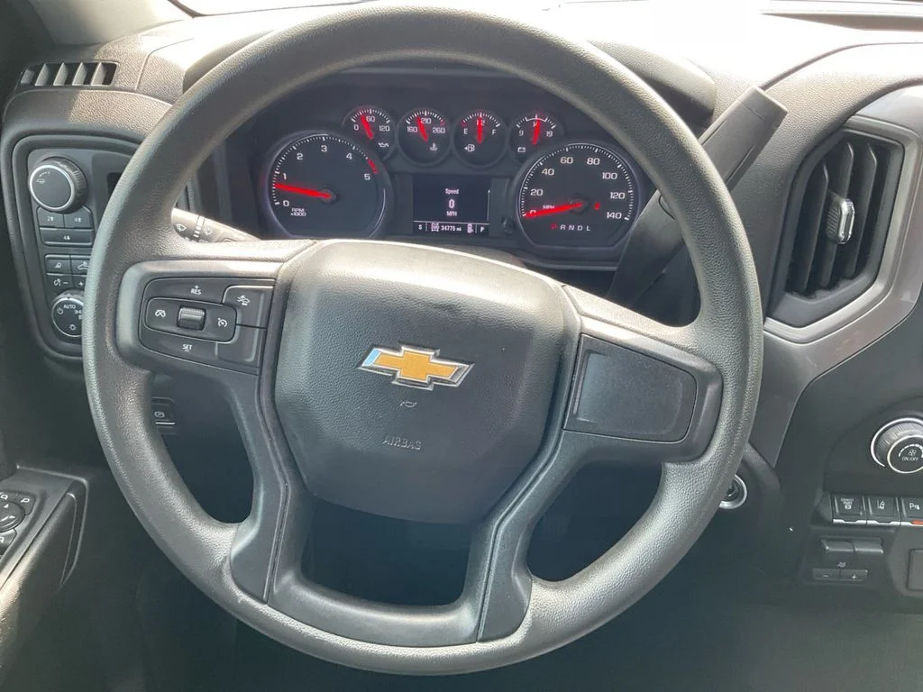 Used 2024 White Chevrolet Custom image 16