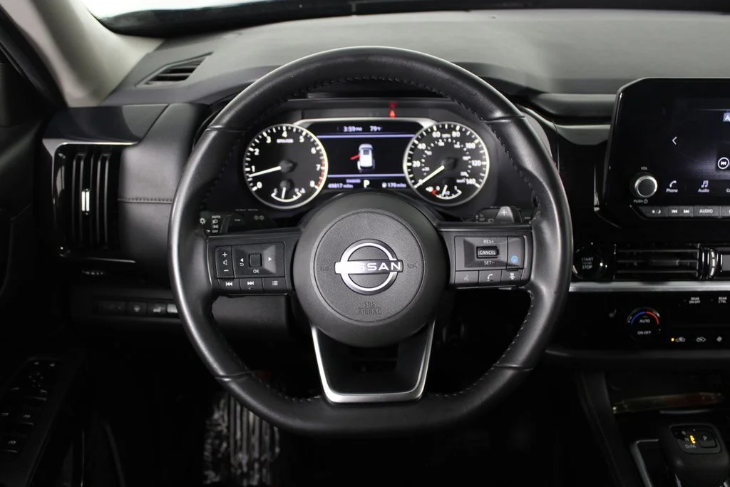 2025 Nissan Pathfinder SV - Photo 10