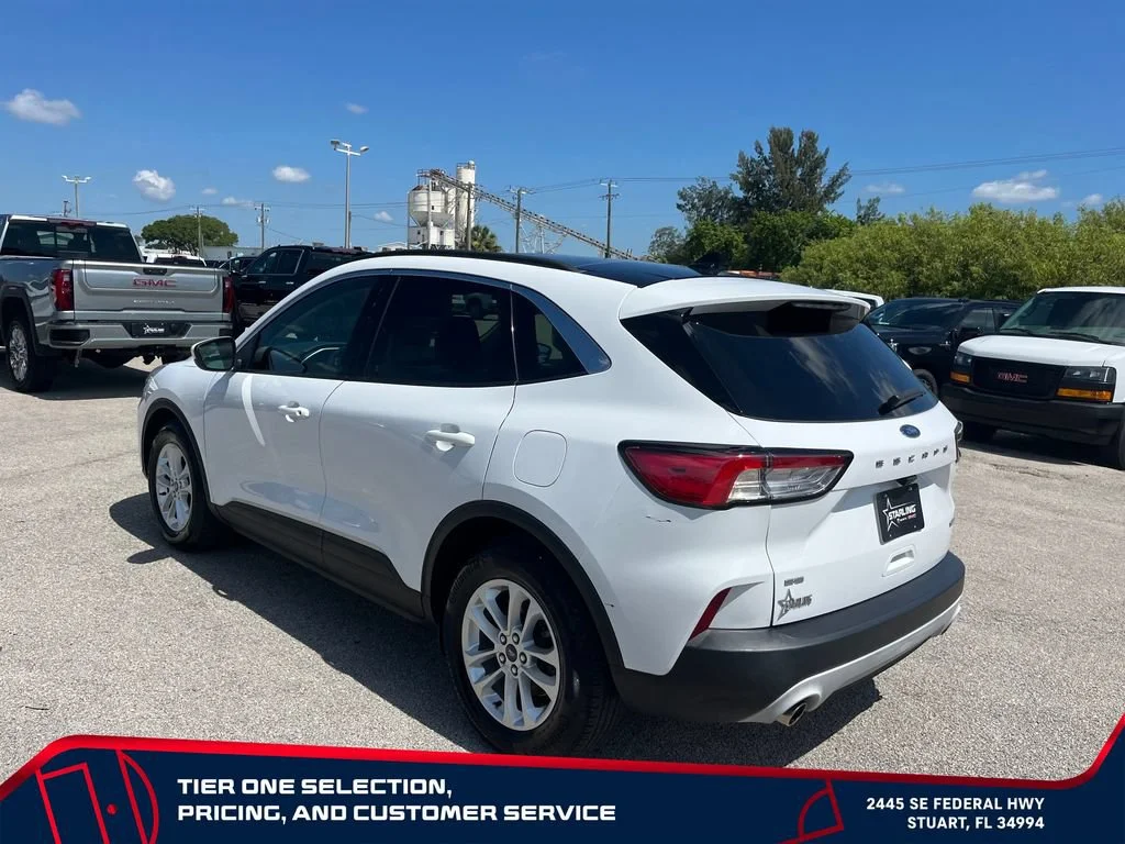 Used 2020 White Ford SE image 7