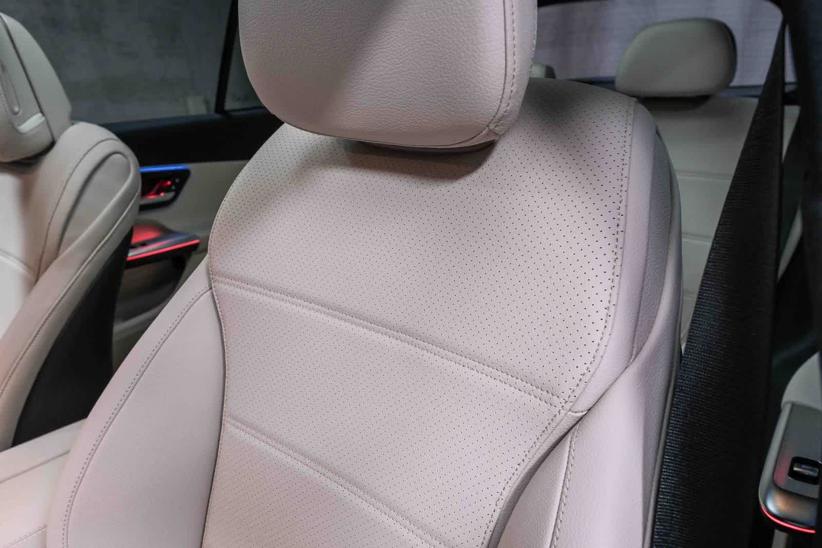 New 2026 Polar White Mercedes-Benz GLC 300 image 66