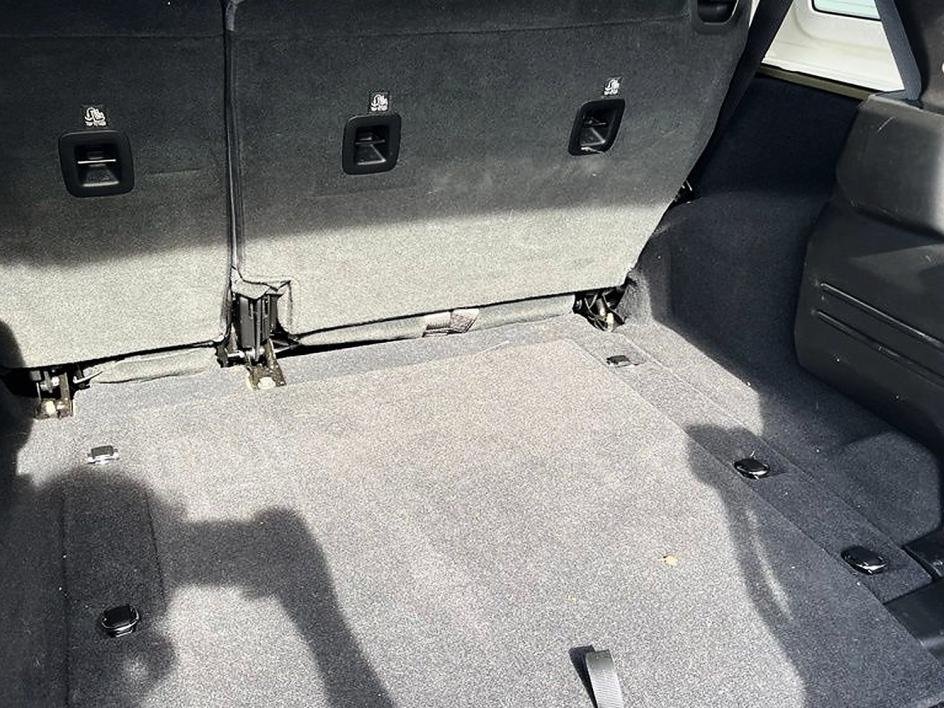 Used 2025 Green Jeep Rubicon image 9