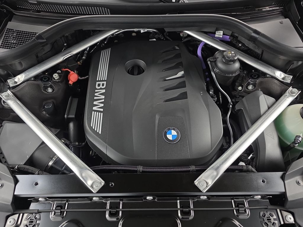 New 2027 Dravit Grey Metallic BMW xDrive40i image 31