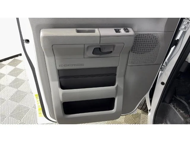 New 2025 Oxford White Ford E-350 SRW image 55