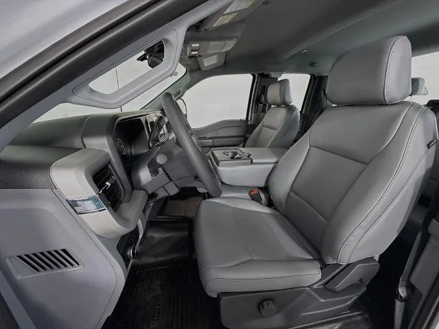 New 2026 Oxford White Ford F-250® XL image 48