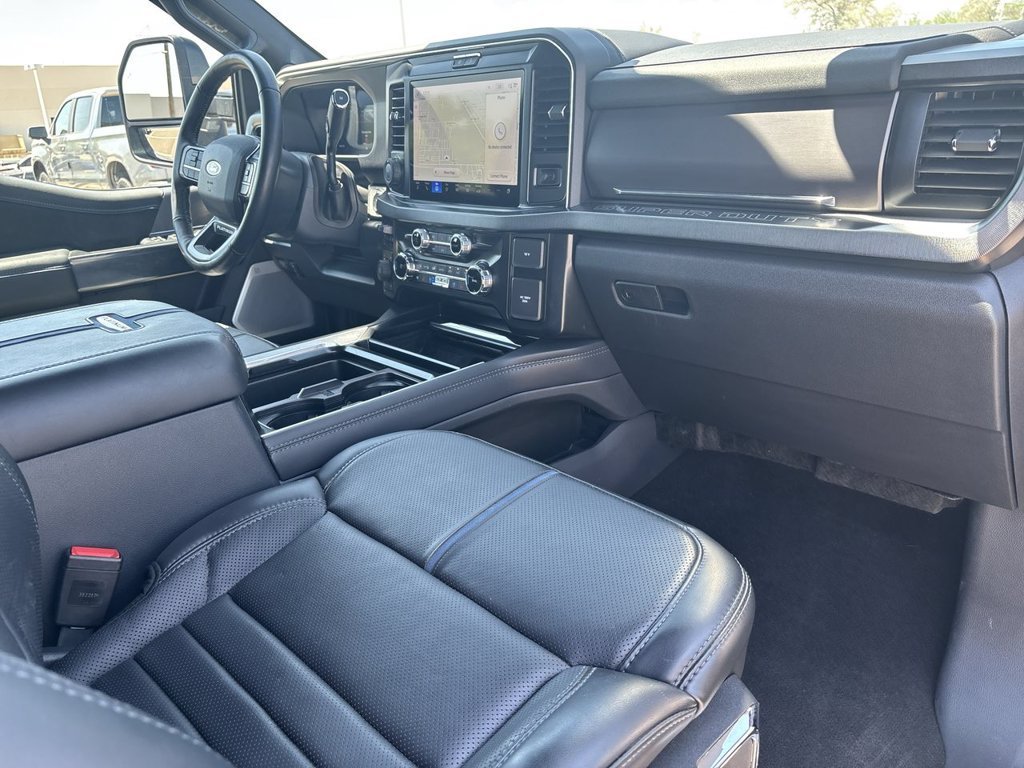 2026 Ford F-350 Super Duty Platinum - Photo 30