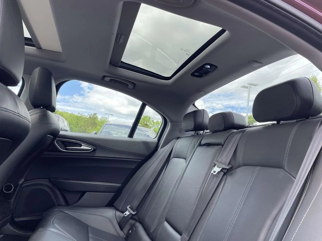 Used 2017 Red Metallic Alfa Romeo Base image 18