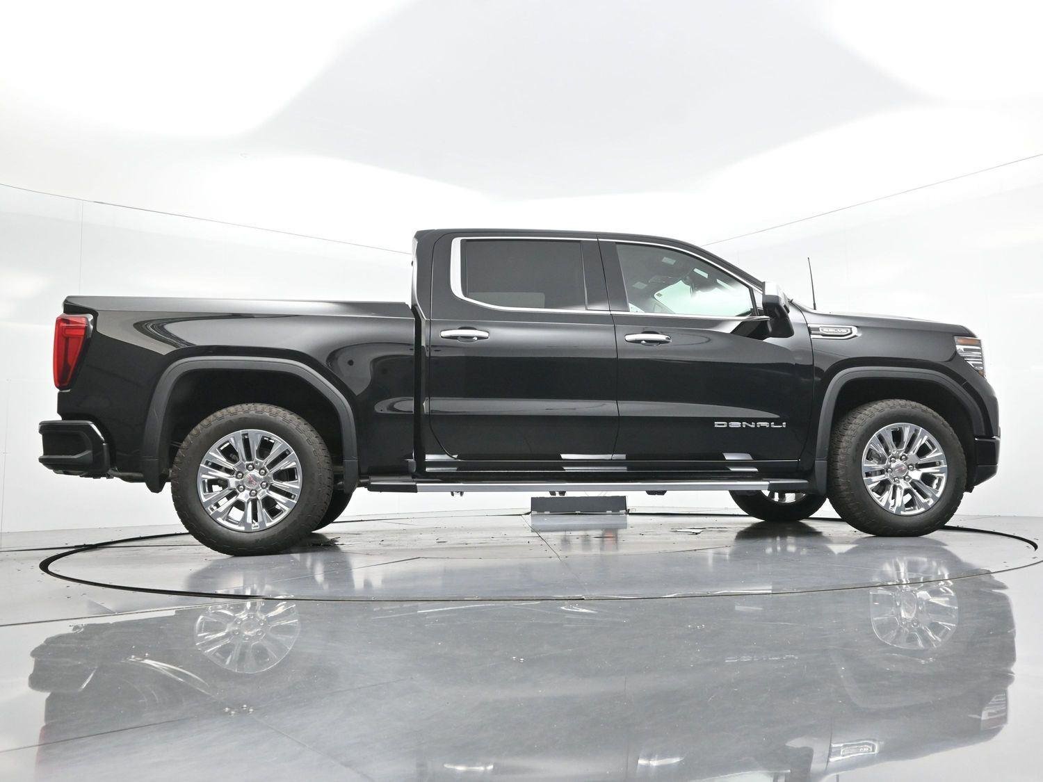 Used 2025 Onyx Black GMC Denali image 56