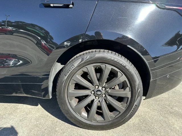 Used 2021 Black Land Rover S image 10
