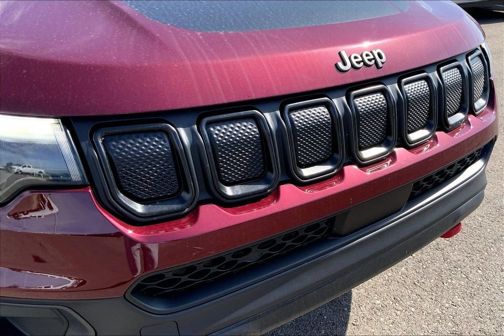Used 2022 Red Jeep Trailhawk image 32