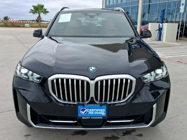 Used 2026 Black BMW xDrive40i image 4