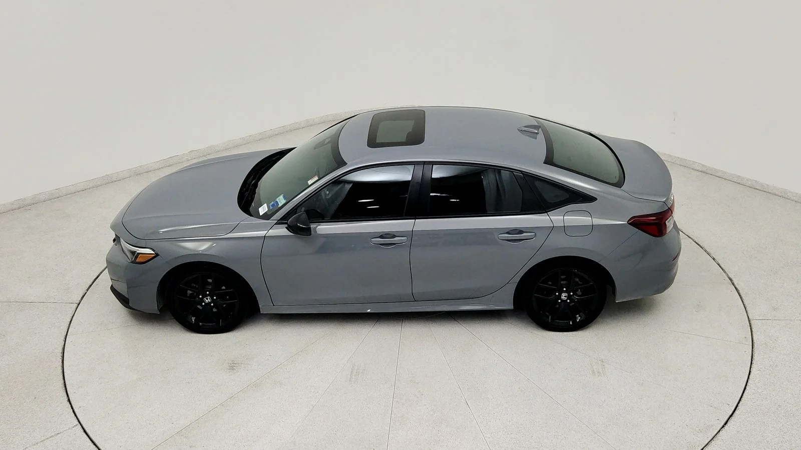 Used 2025 Gray Honda Sport Touring image 17