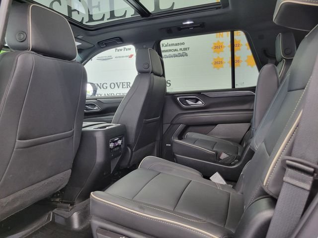 Used 2022 White GMC SLT image 21