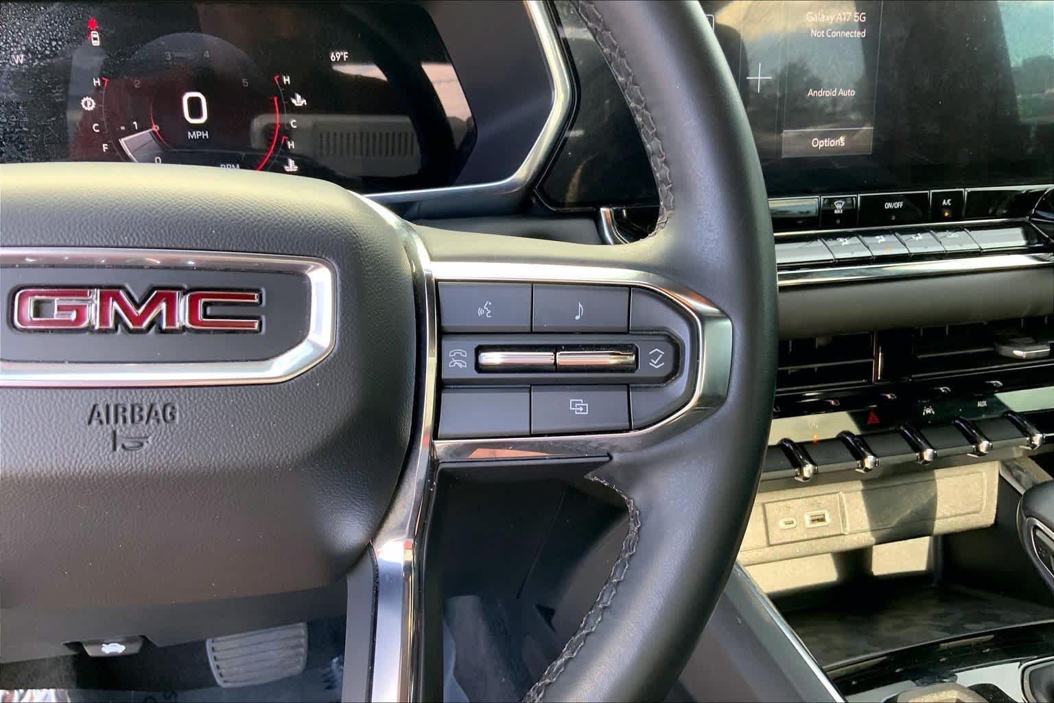 Used 2023 Onyx Black GMC 2WD Elevation image 22