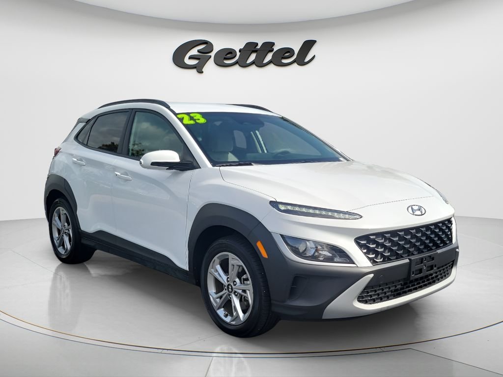 Certified Used 2023 White Hyundai SEL image 3