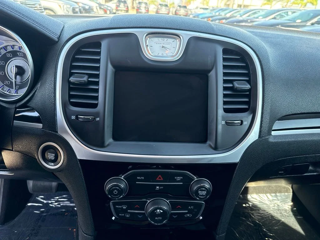 Used 2023 Black Chrysler Touring image 18