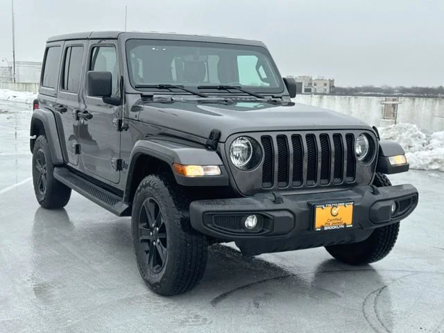 Used 2022 Gray Jeep Unlimited Sahara Altitude image 2