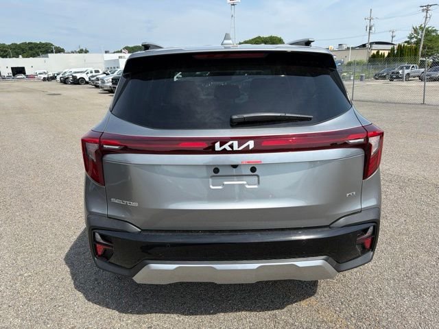 New 2026 Gray Kia EX image 4