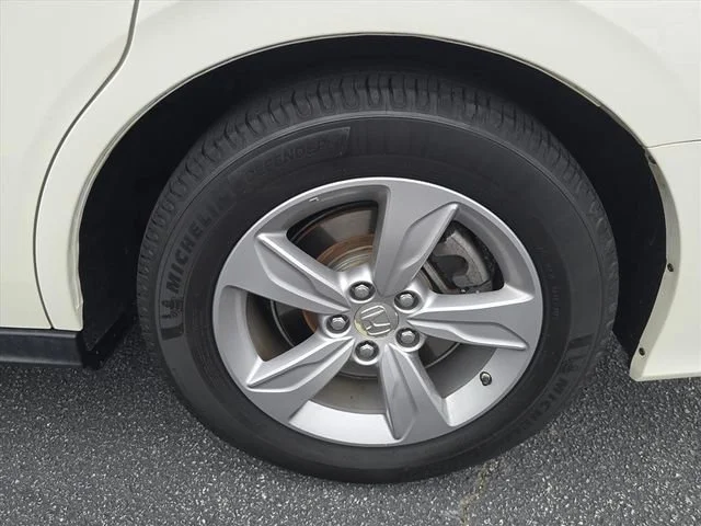 Used 2018 White Honda EX-L image 30