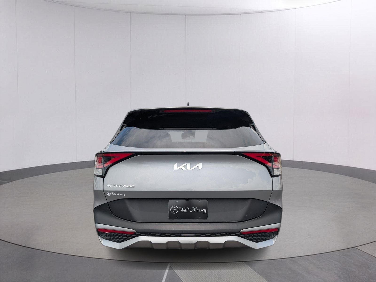 Used 2025 Steel Gray Kia LX image 4