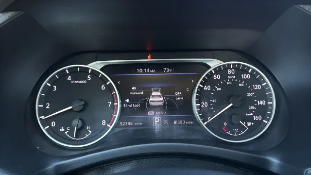 Used 2025 Gray Nissan SR image 13