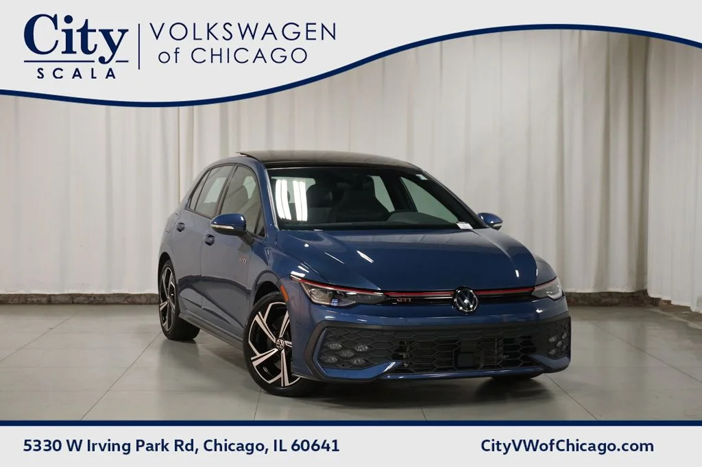 2025 Volkswagen Golf GTI 2.0T SE 4-door DSG's photo