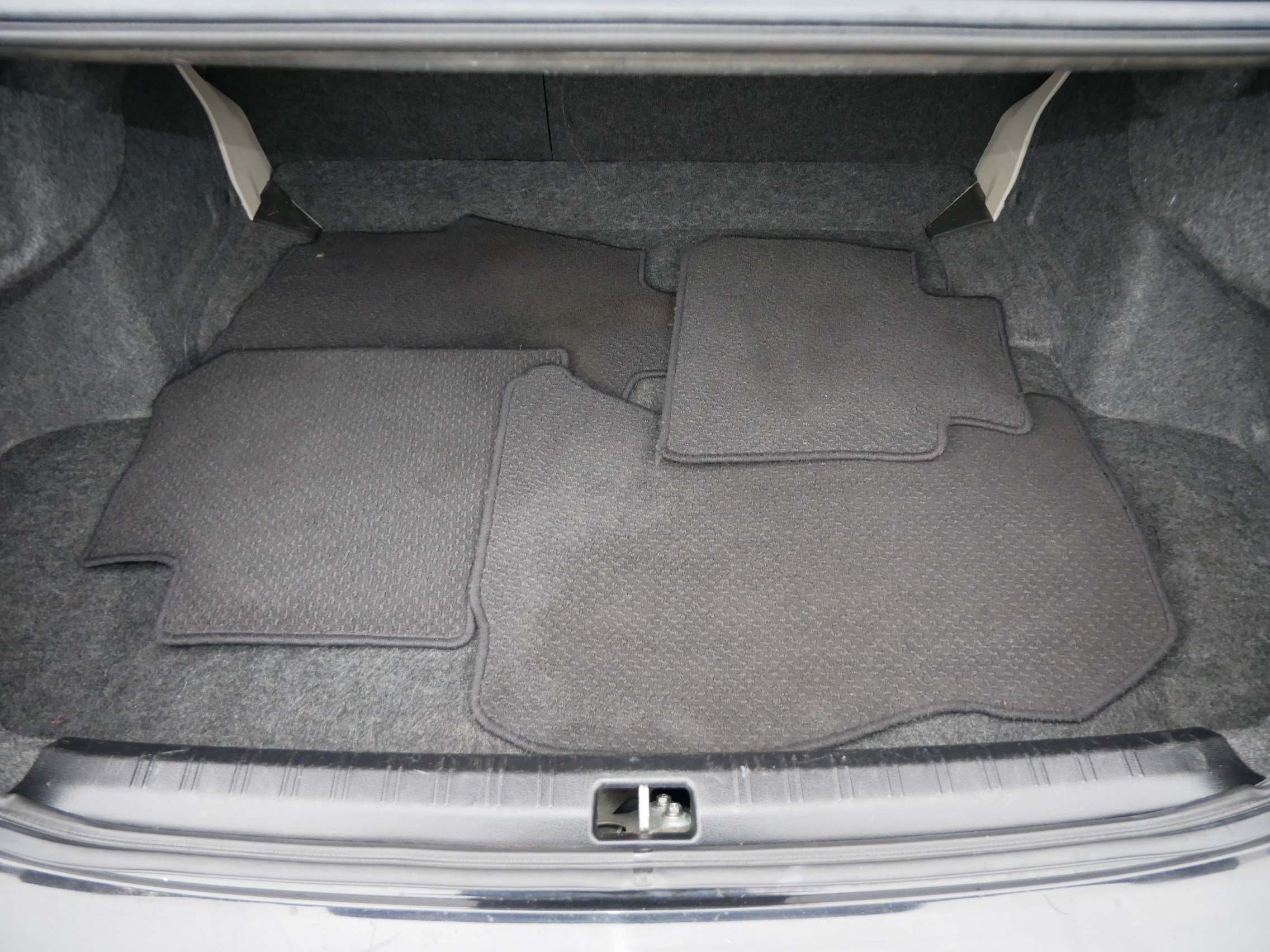 Used 2012 Obsidian Black Pearl Subaru 2.0i image 18