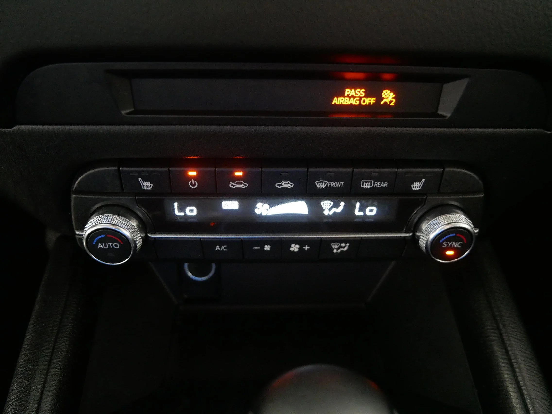 Used 2025 Platinum Quartz Metallic Mazda 2.5 S Preferred Package image 23