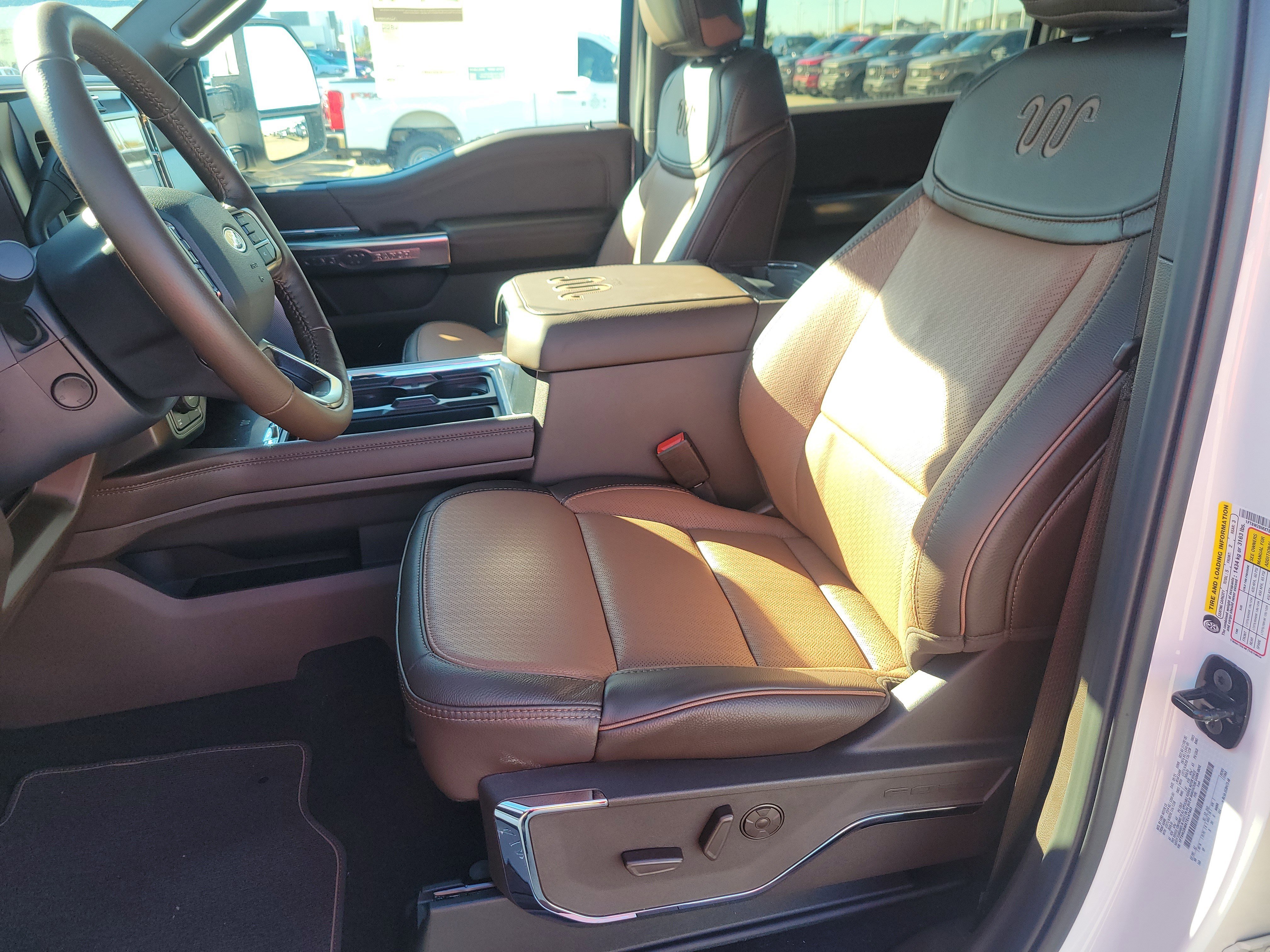 New 2026 Star White Metallic Tri-Coat Ford King Ranch image 15