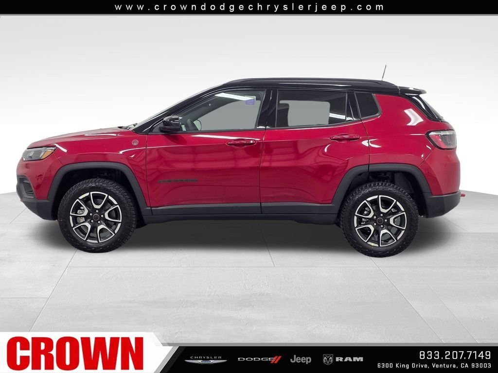 New 2026 Red Hot Pearl-Coat Exterior Paint Jeep Trailhawk image 8