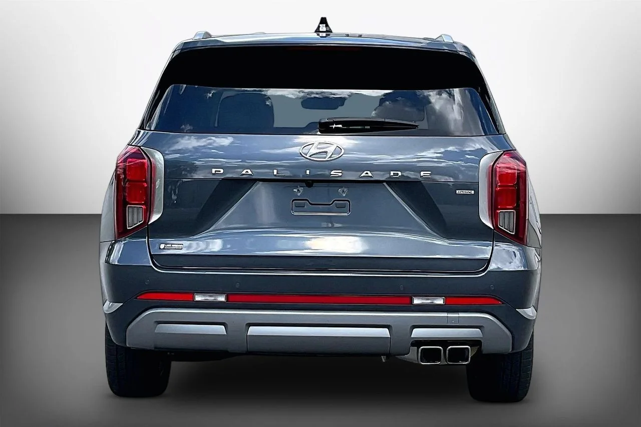 Certified Used 2024 Gray Hyundai Limited image 7