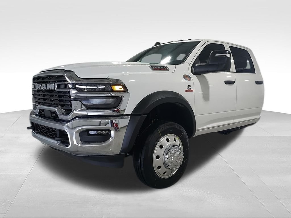 New 2026 Bright White Clearcoat RAM Tradesman image 4