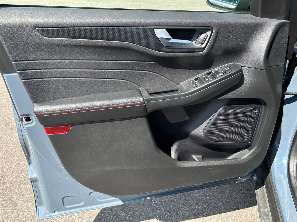 2023 Ford Escape ST-Line - Photo 17