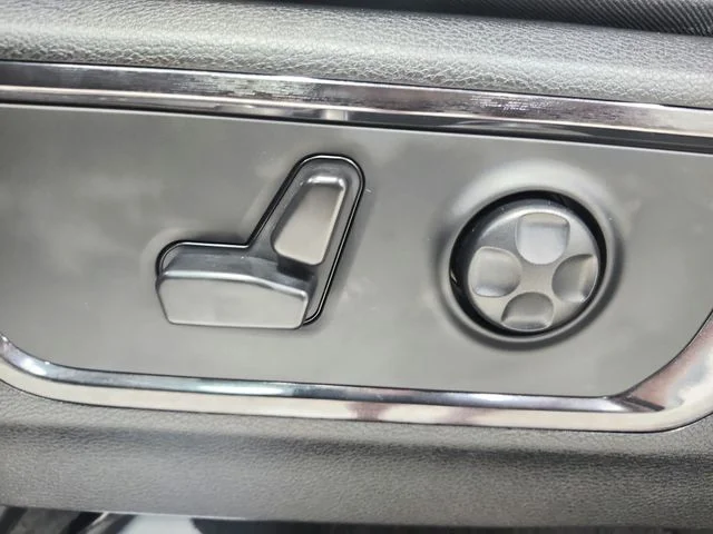 Used 2023 White Ram Limited image 20