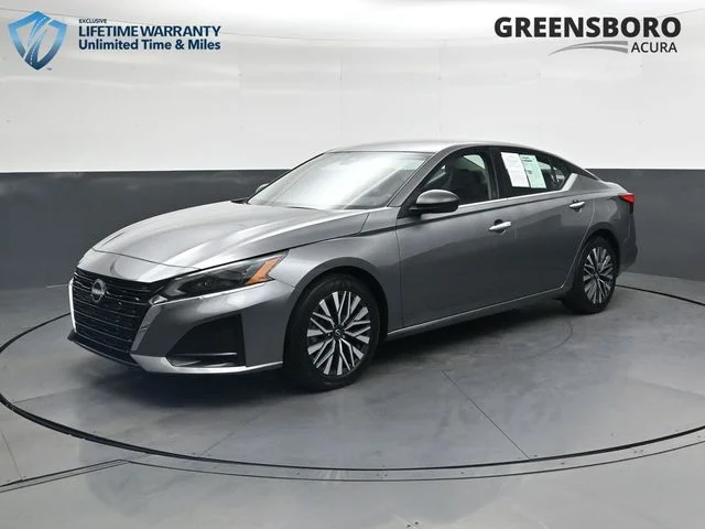 Used 2024 Gun Metallic Nissan 2.5 SV image 12